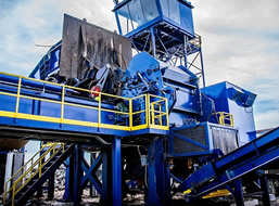 山東鐵片破碎機(jī)客戶案例